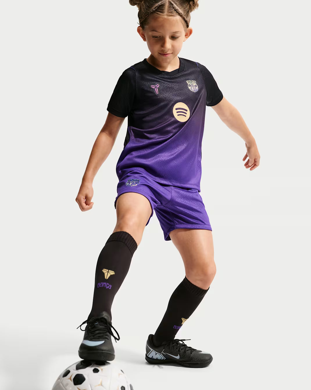 Barcelona. Vara Barnasett 2026-27