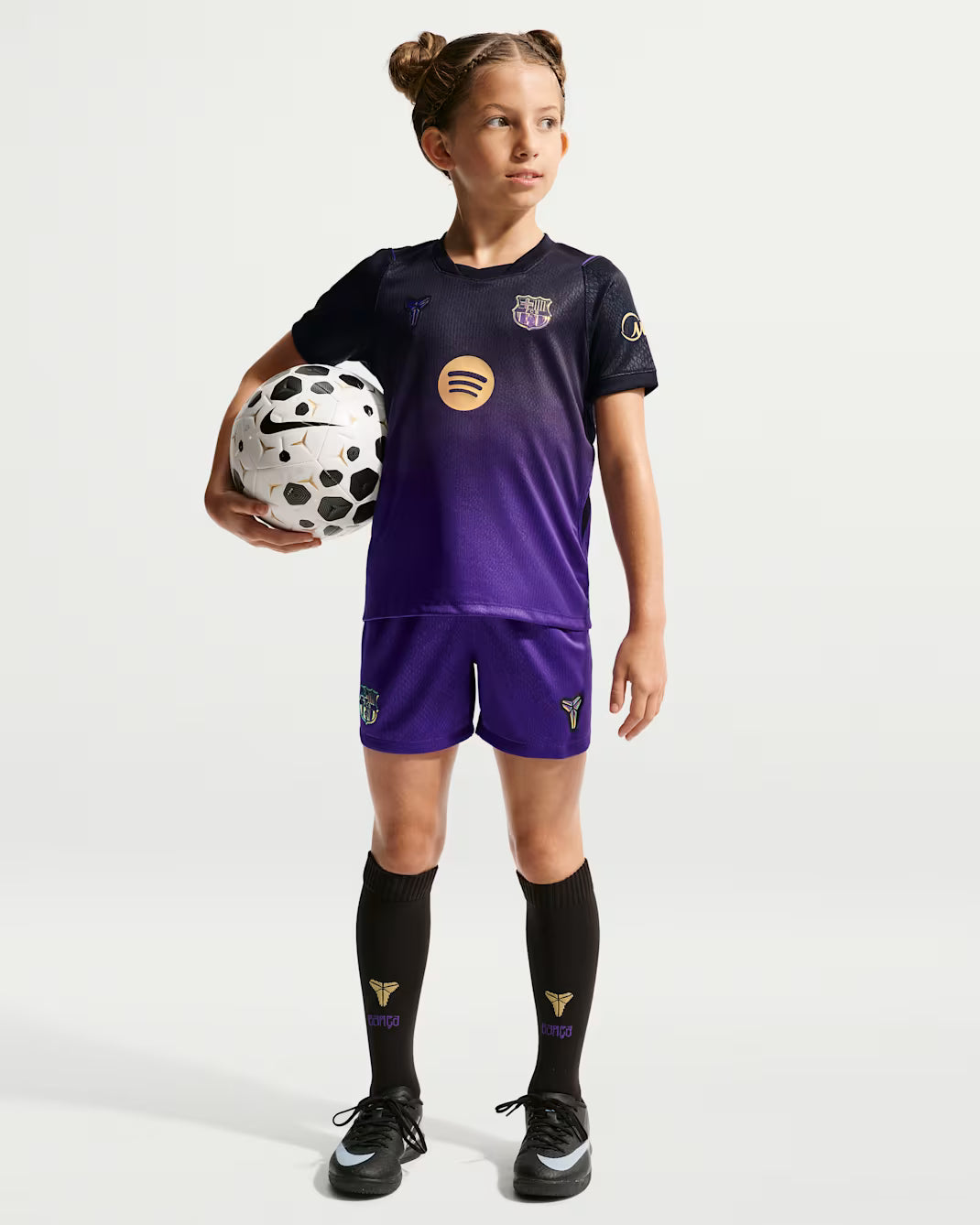 Barcelona. Vara Barnasett 2026-27