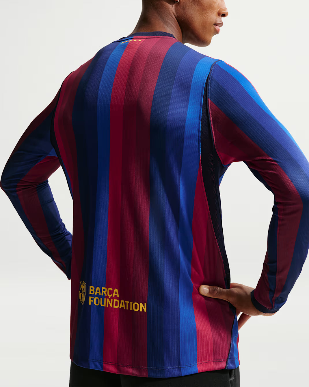 Barcelona Heimatreyja Síðerma 2026/27 Fullorðinsstærðir