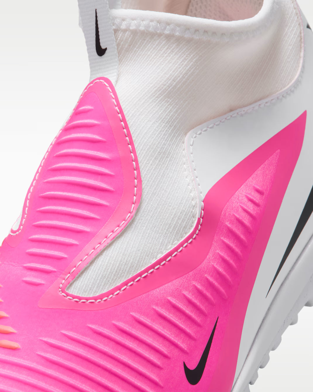 Nike Phantom 6 High Academy TF T - Barna
