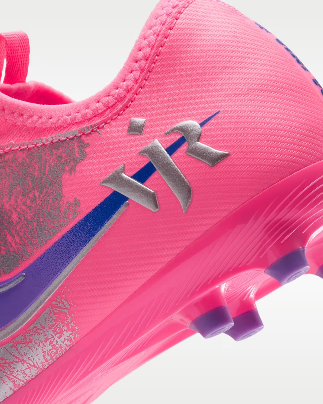 Nike Mercurial Vapor Academy Vini Jr FG/MG- Barna
