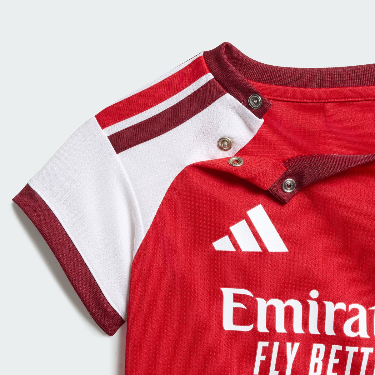 Arsenal. Heima UngBarnasett 2026-27