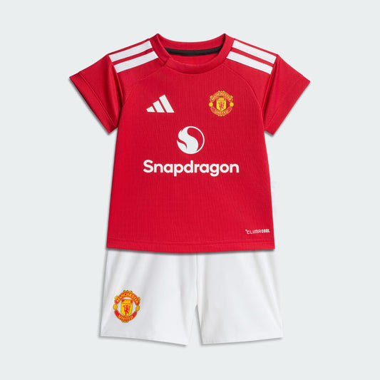 Man Utd. Heima Ungbarnasett 2026-27