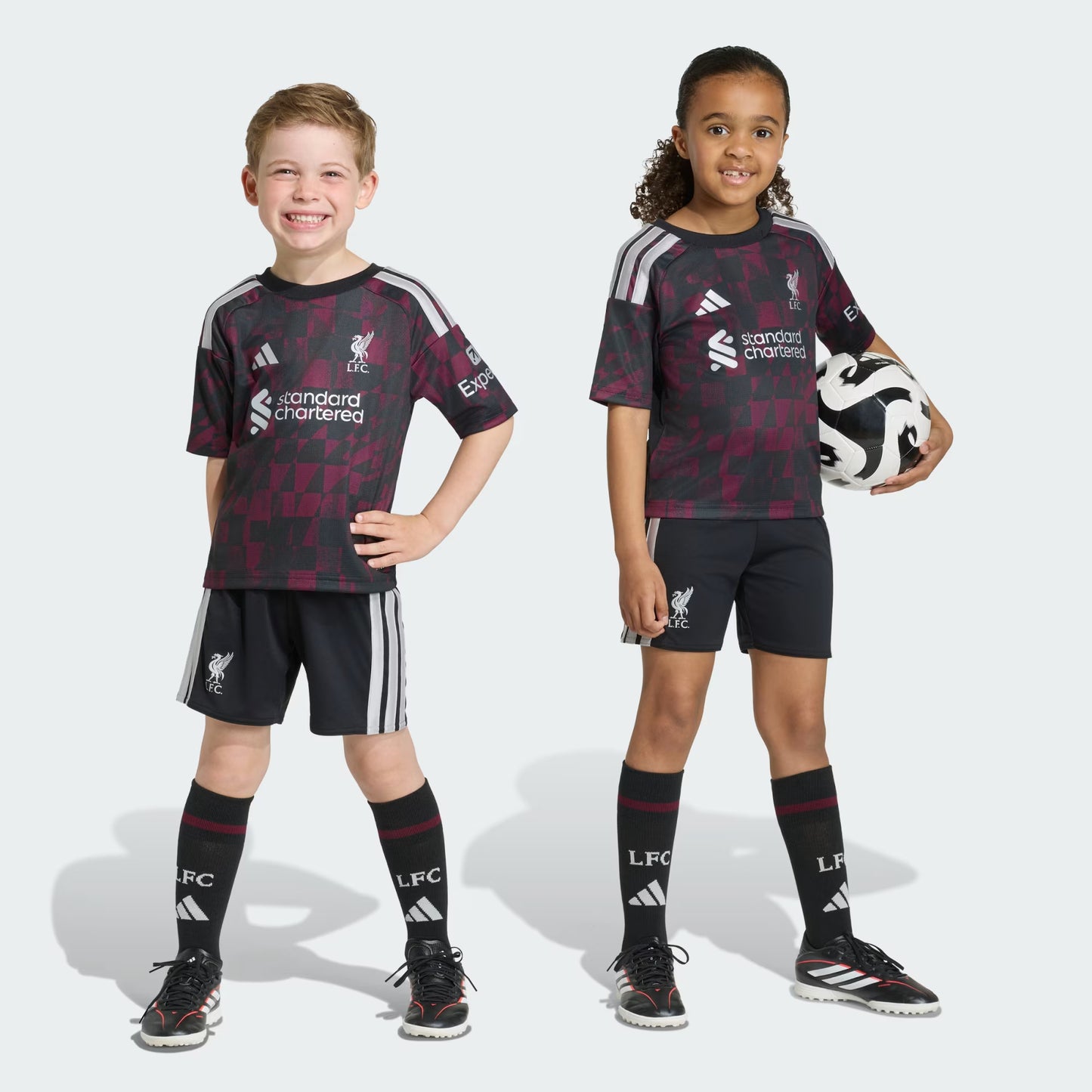 Liverpool Þriðja barnasett 2026/27