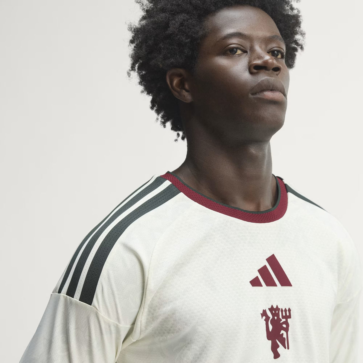 Man Utd Þriðja Authentic Síðerma Treyja 2026/27 - Fullorðins