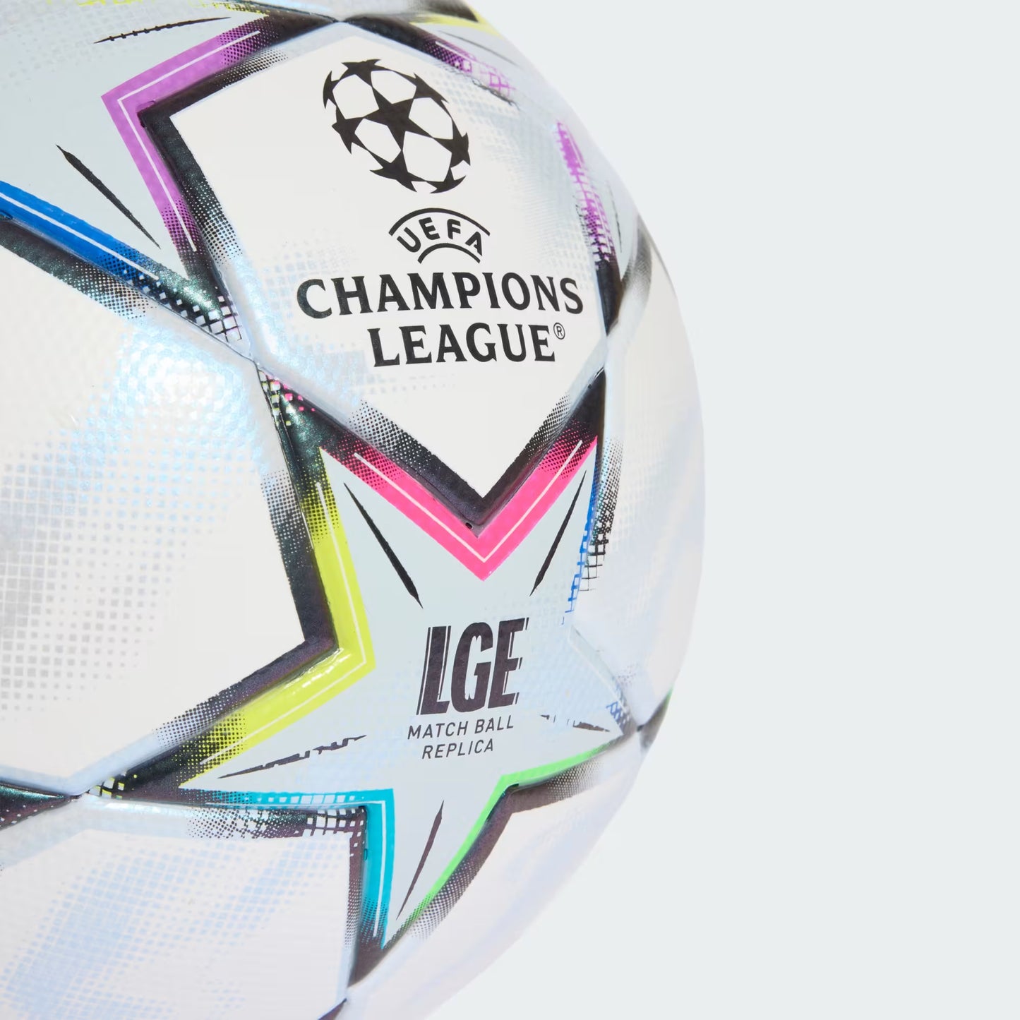 Adidas UCL League Boltinn